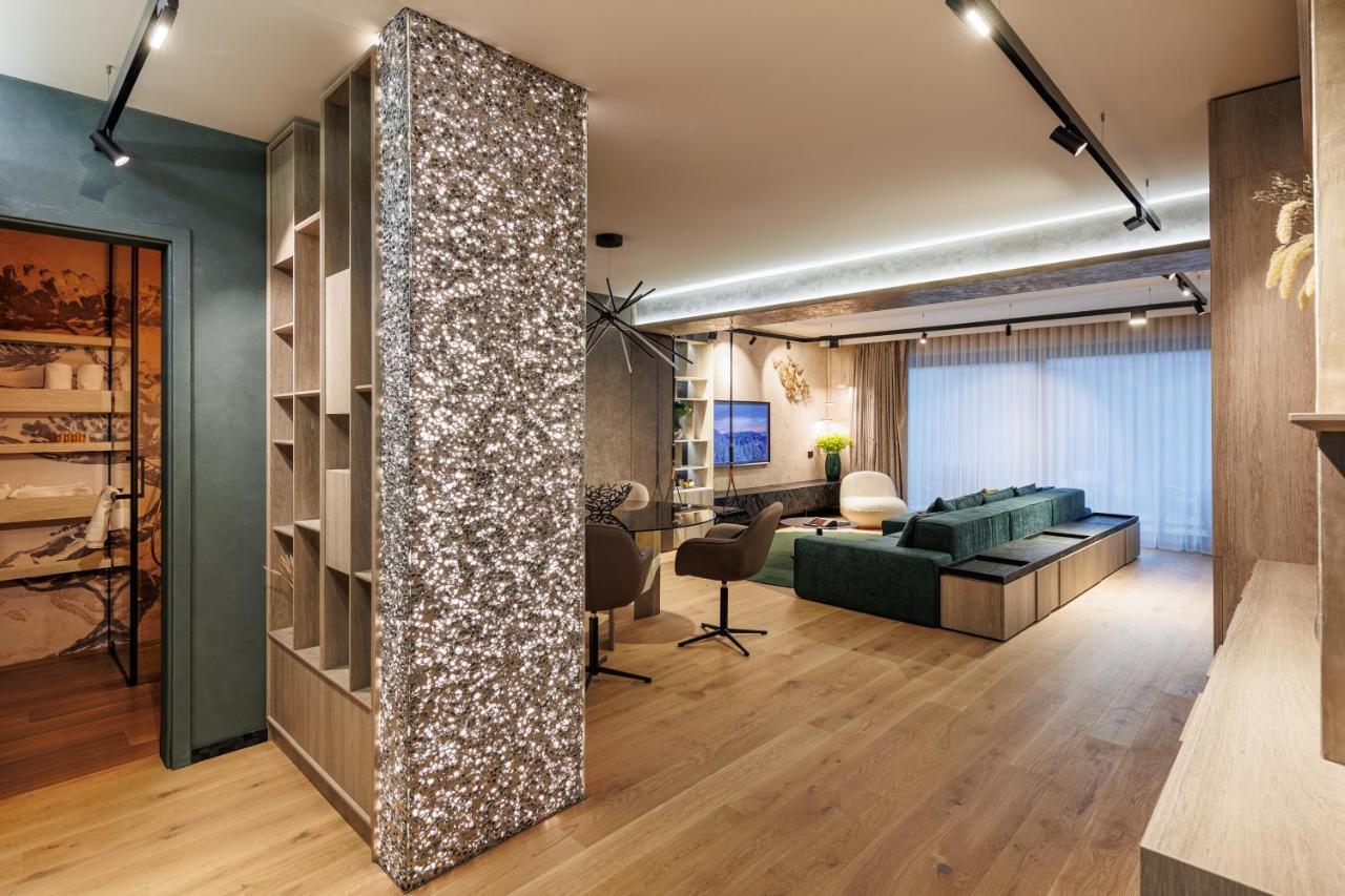 Apartment Stejeris Nature-inspired Luxury Brasov
