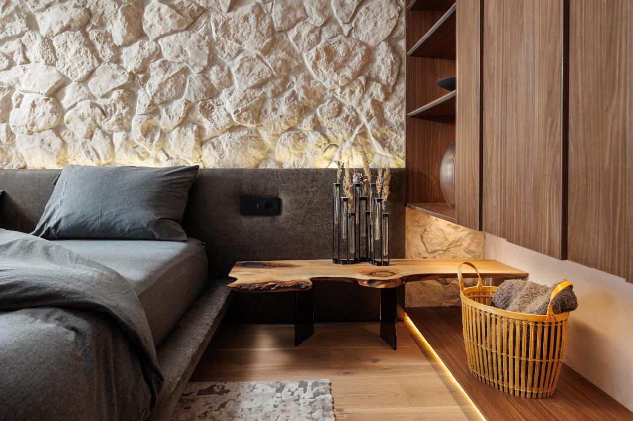 Stejeris Nature-inspired Luxury